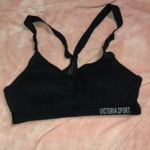 sports bra